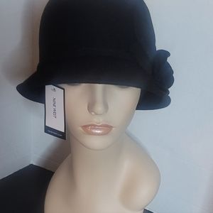 NINE WEST LADIES HAT